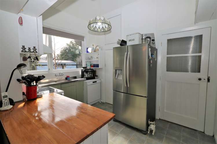 38 Victoria Street Carterton_16