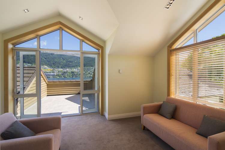 371 Peninsula Road Kelvin Heights_15