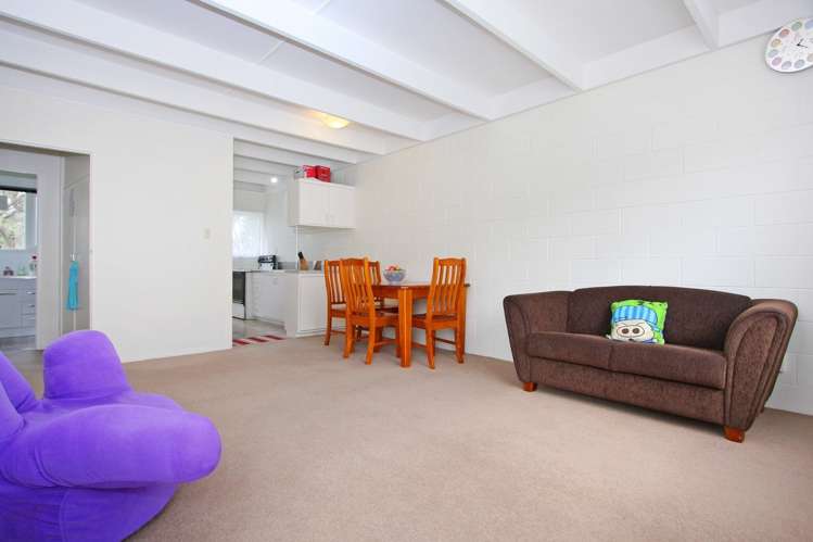 3/15 Valron Road Te Atatu South_5