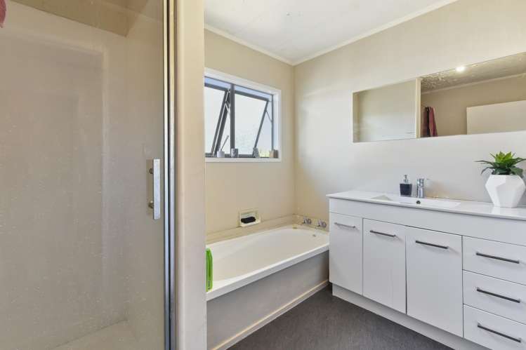 5 Iris Place Clendon Park_4