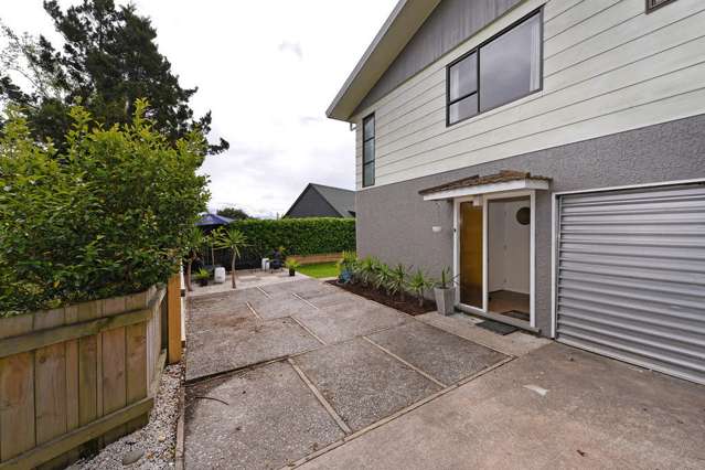 1/12 Farnham Drive Richmond_1