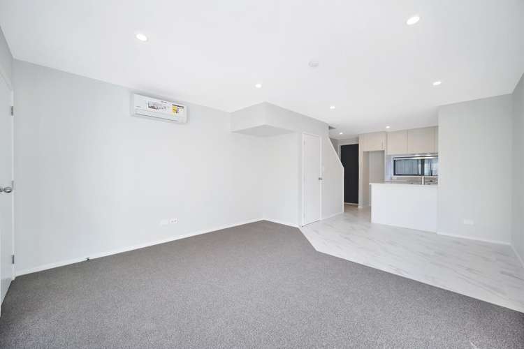 7/31 Ayton Drive 3320_5