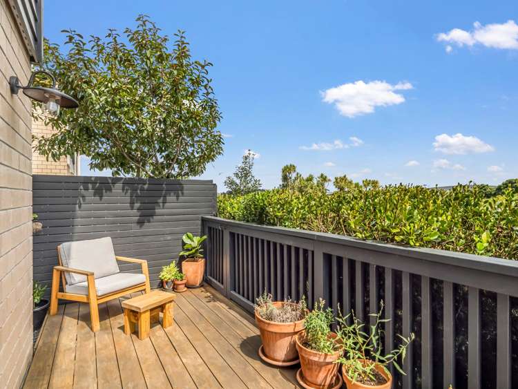 1 Nga Waka Place Mangere_8