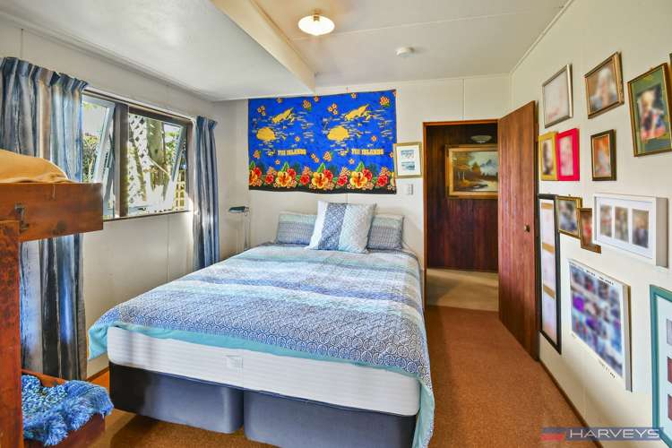 211 Howard Road Orere Point_9