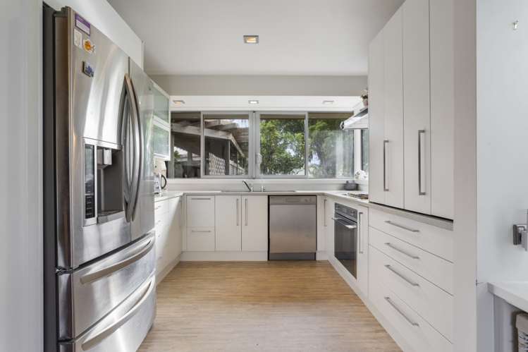 135 Patuwai Drive Whangamata_10