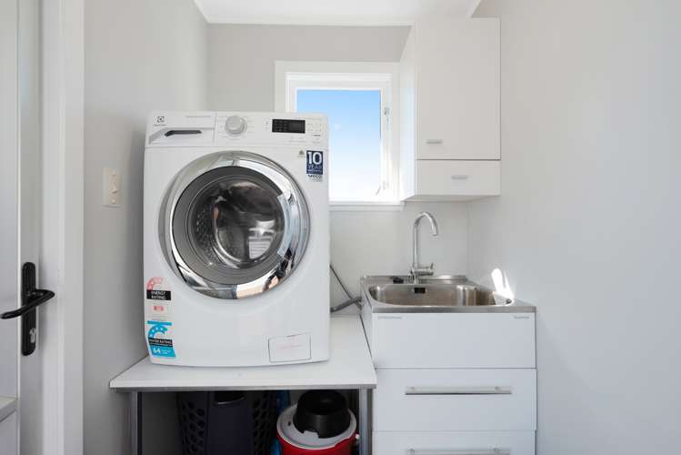 2 Atua Street Johnsonville_16