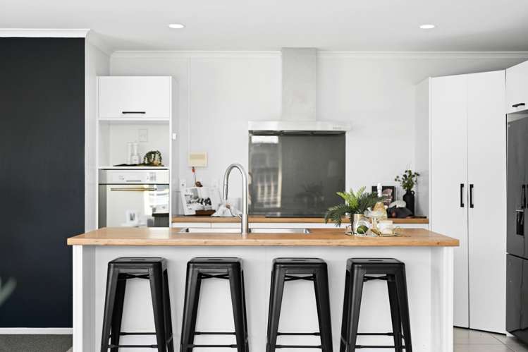 48 Thomas Road Huntington_2