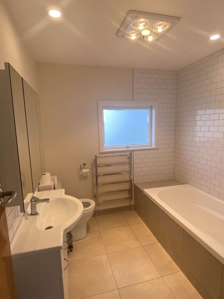 886 East Coast Road Northcross_14