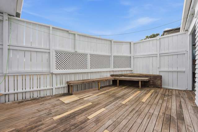 13 Memorial Avenue Mount Roskill_2