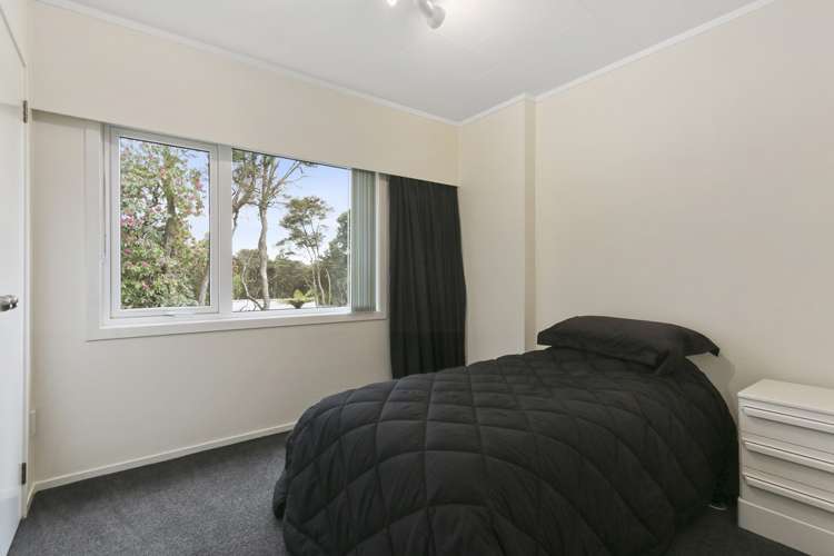 83 Woodfern Crescent Titirangi_15