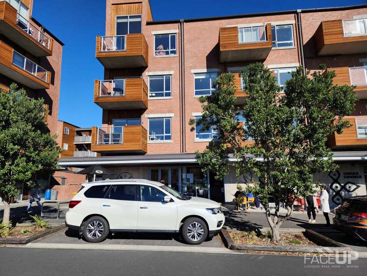 106d/160 Hobsonville Point Road Hobsonville_1