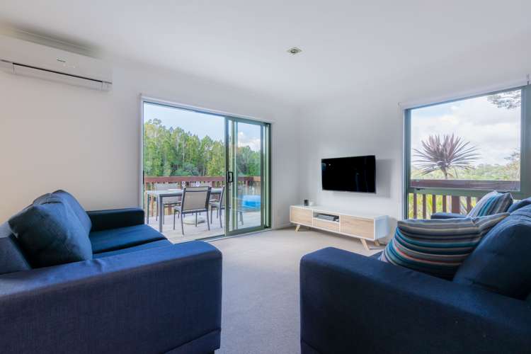 85 Laingholm Drive Laingholm_8