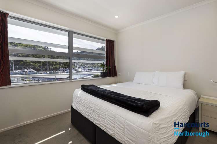 303/6 London Quay Picton_12
