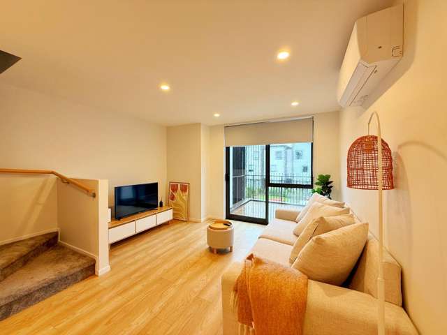 8/32A Westgate Drive, Westgate