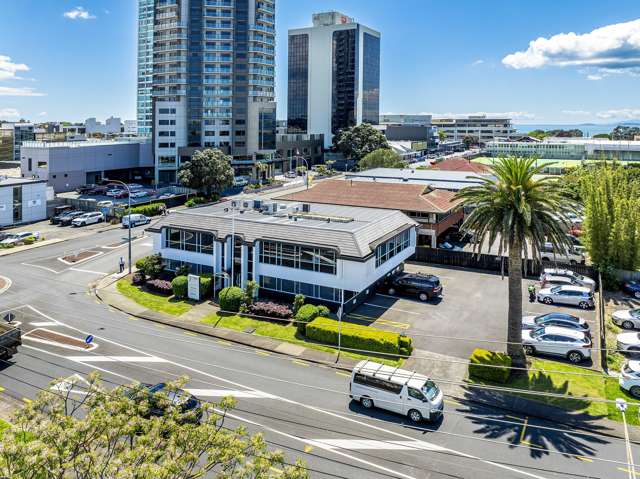 3/2 Burns Avenue Takapuna_3