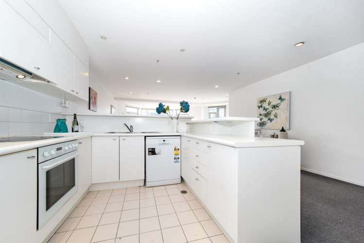 8c/205 Hobson Street Auckland Central_9