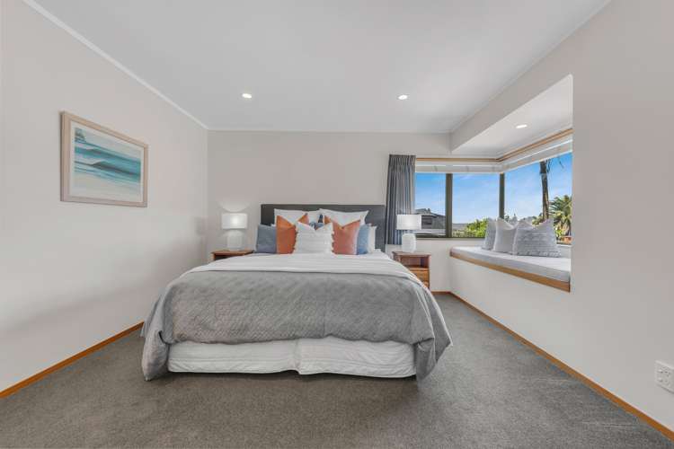 54 Channing Crescent Botany Downs_14