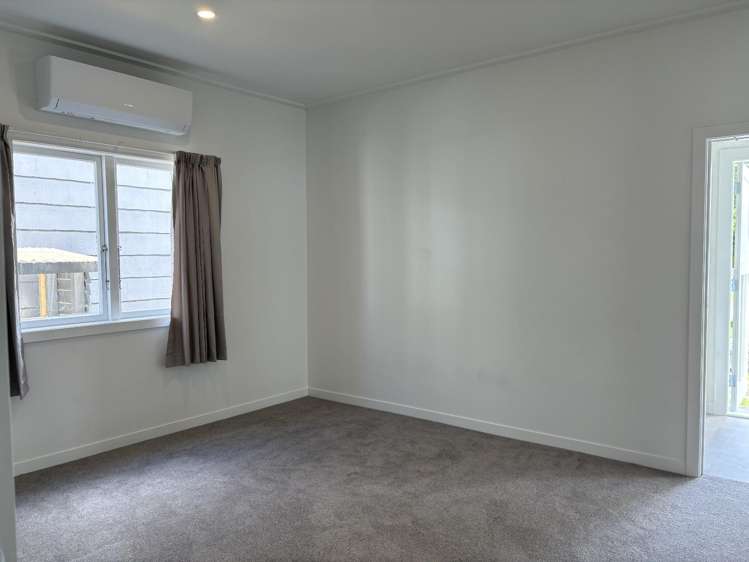 18 Dickson Street 1052_5