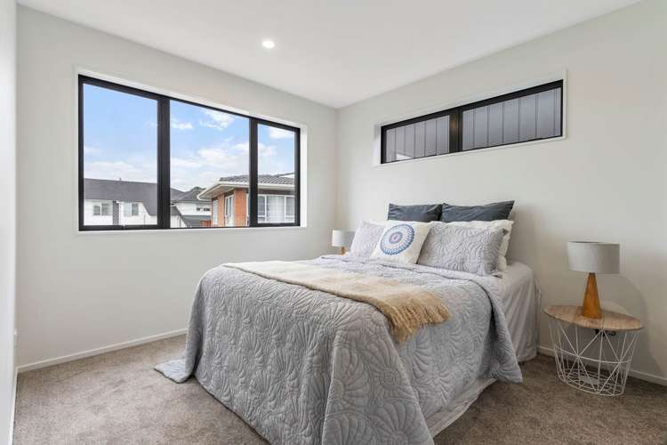 Lot 1-5/118 Chivalry Road Glenfield_43