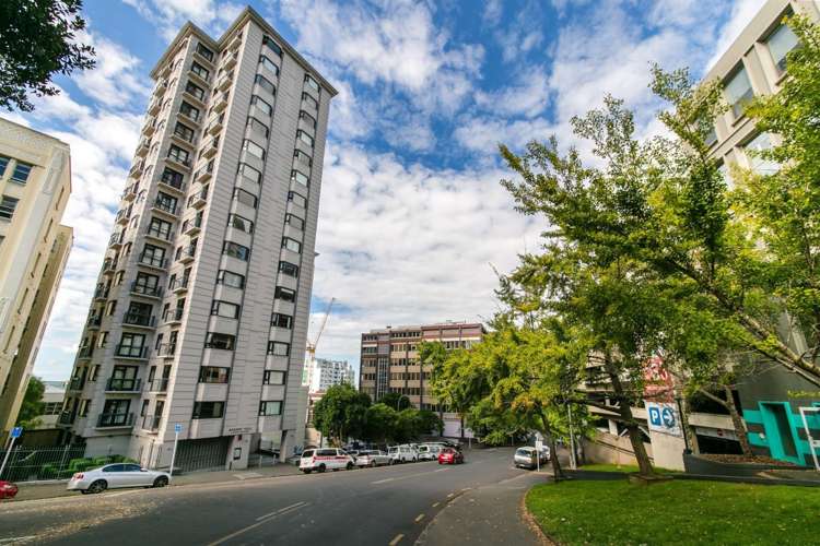 14f/2 Eden Crescent Auckland Central_10