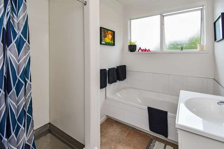 51 Hobart Crescent Wattle Downs_10