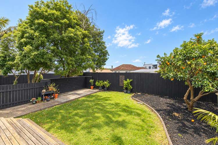 37 Wallace Road Mangere Bridge_21