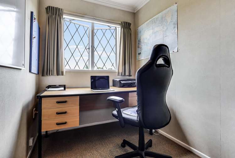 43 Chedworth Avenue Chedworth_16