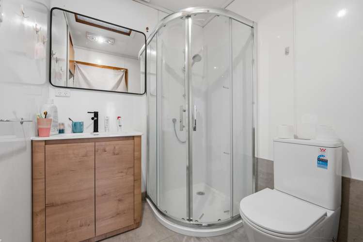 13 Memorial Avenue Mount Roskill_14