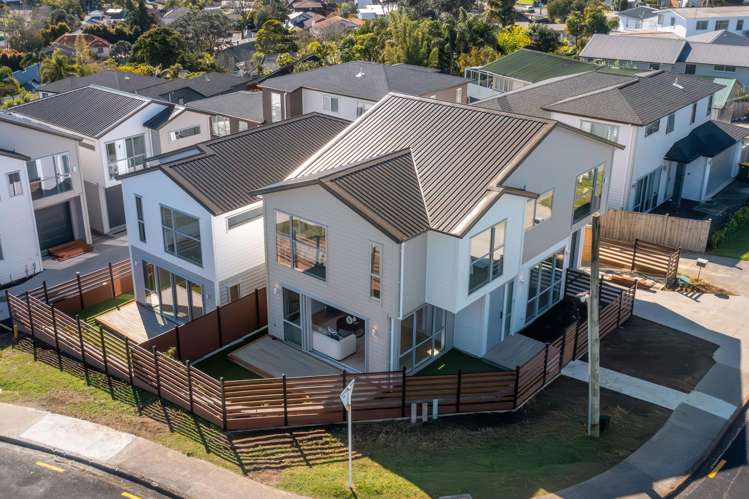 7 Sunrise Avenue Murrays Bay_26