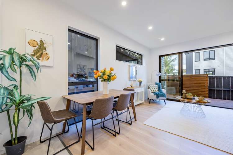 Lot 7/82 Rosewarne Crescent_0