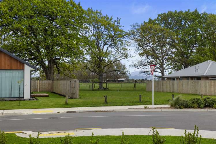 2 Stonyer Street Woodend_10