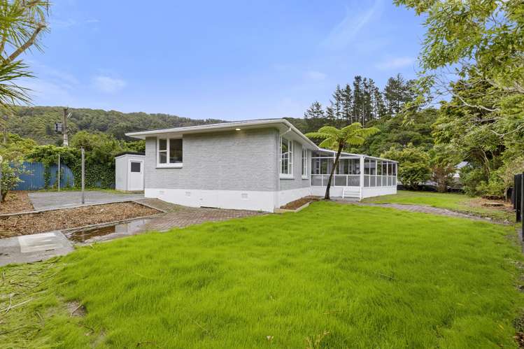 27 Lees Grove Wainuiomata_19