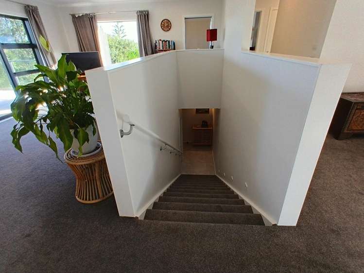 1/107 Korokoro Crescent Thames_15