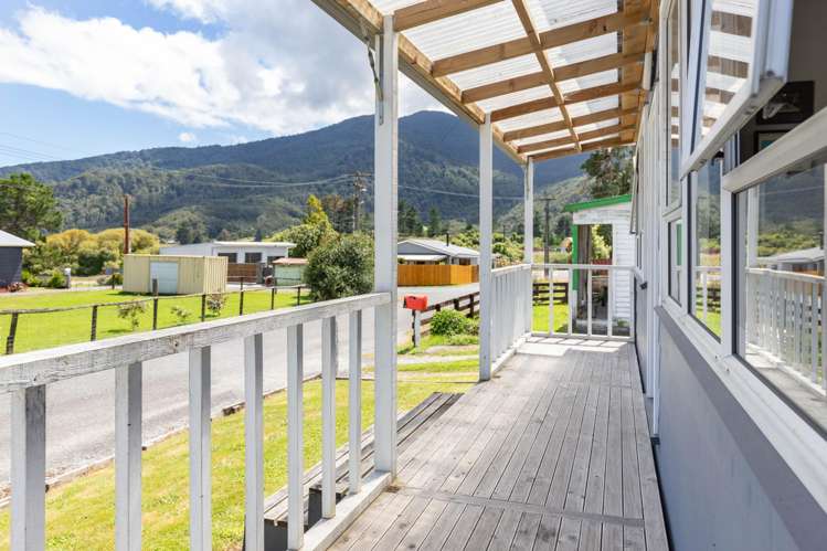 7 Croft Place Greymouth_30