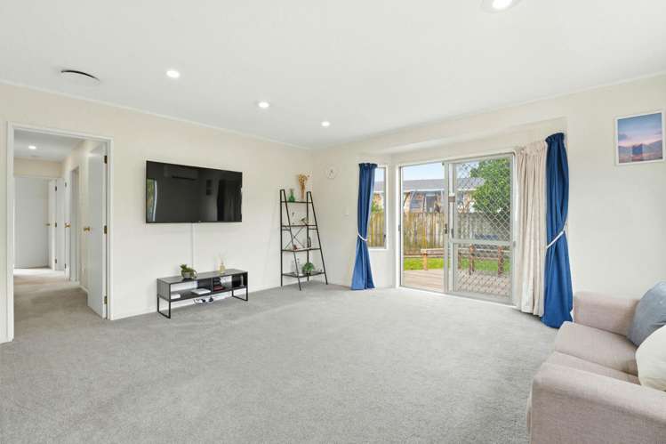 4/14 Phoenix Place Papatoetoe_2
