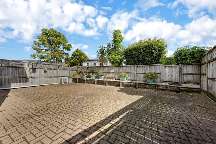 44/2 Armoy Drive East Tamaki_9