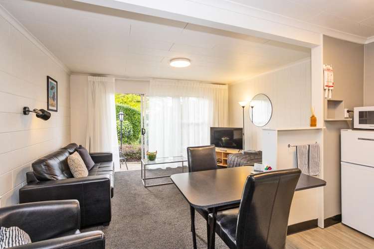 12 Thomson Street Avenal_10