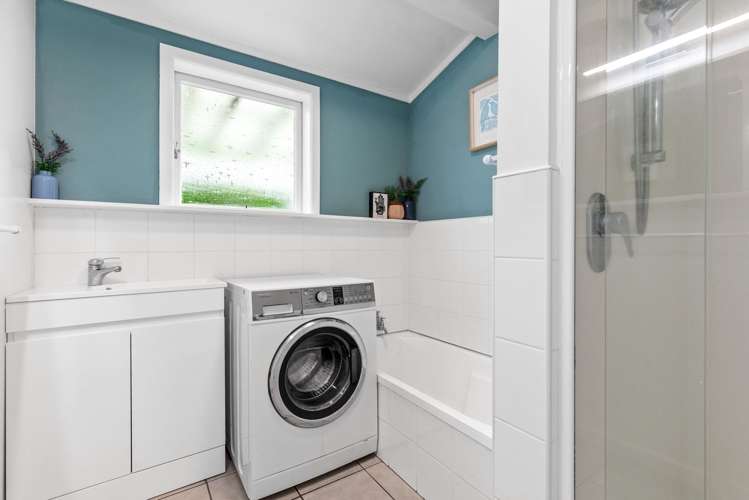 85 Tiroroa Avenue Te Atatu South_15