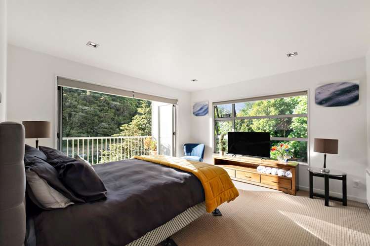 2/17 Blackbridge Road Wadestown_9