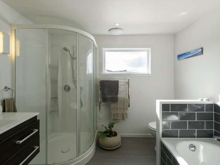 15 Carrington Street Mount Cook_12