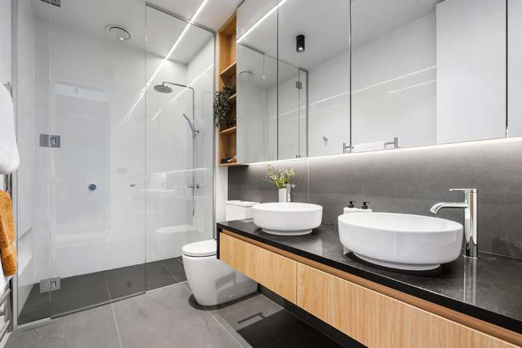 17/423-427 Beach Road Mairangi Bay_18