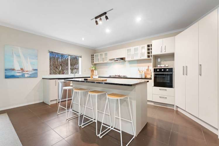 44 Amaretto Avenue Flat Bush_5