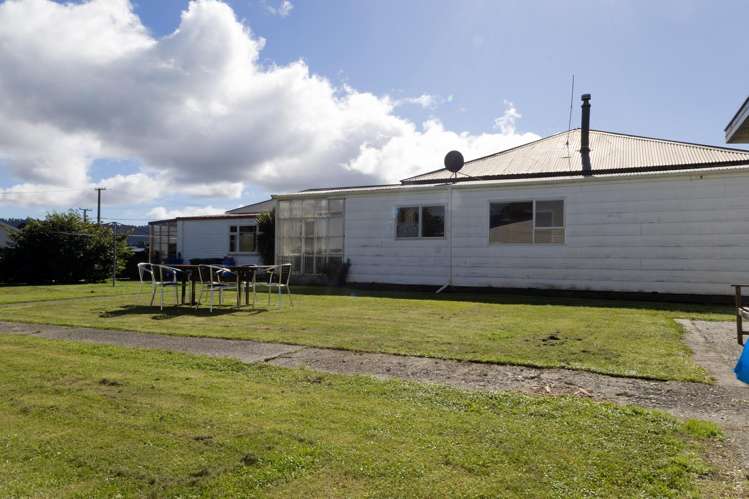69 Main Road Whataroa_22