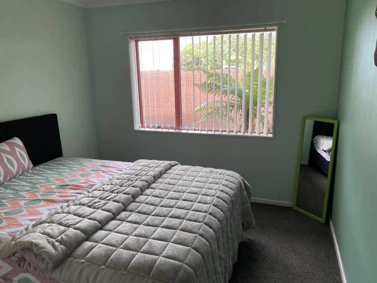 27 Glenross Drive Wattle Downs_13