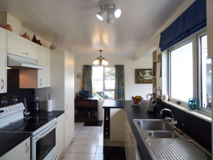 4 Glamorgan Avenue Tamatea_7