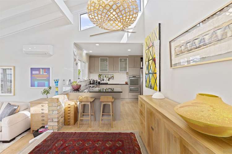 5 Colmar Road Mellons Bay_15