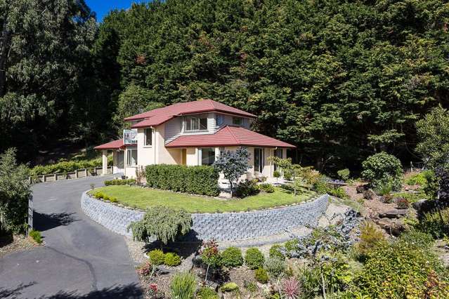 Beautifully Presented in Broad Bay