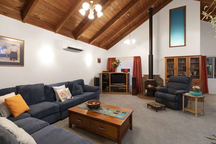 1083 Kahikatea Flat Road Waitoki_9