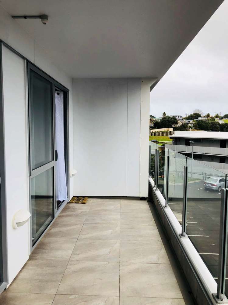 213/17 Link Crescent Stanmore Bay_9