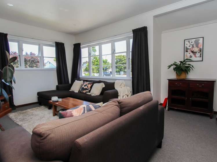 2 Bains Avenue 1074_6